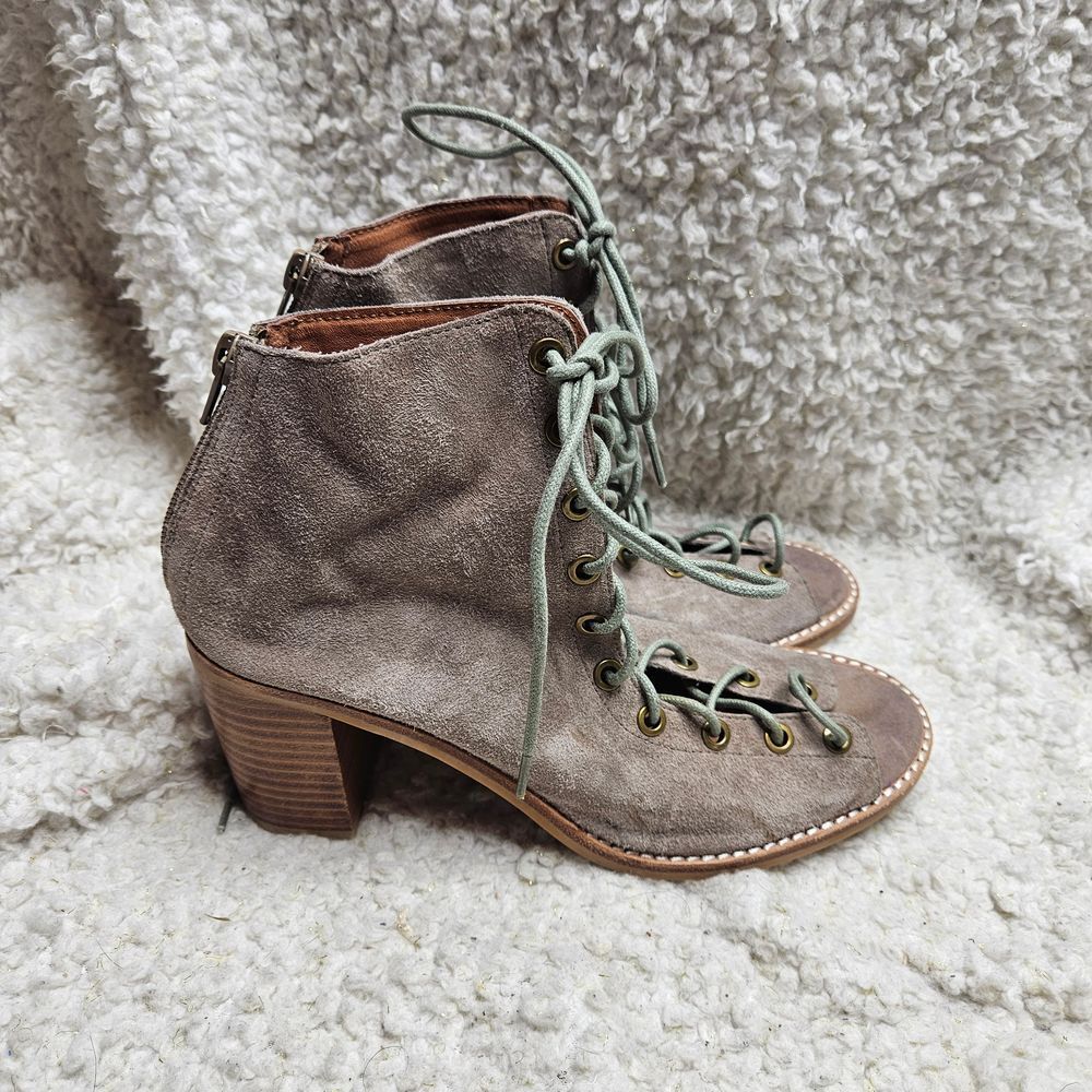 Jeffery Campbell Cors Lace-up Ankle Shooties sz 8.5‎